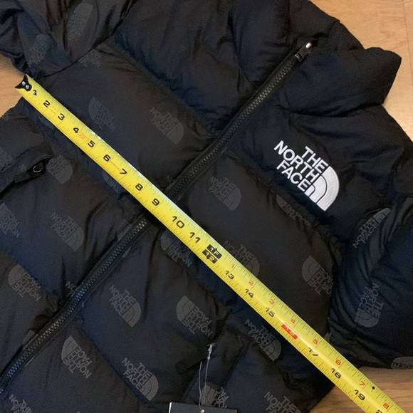NWT The North Face Teen 1996 Retro Nuptse Jacket, Medium (10) - Picture 8 of 14